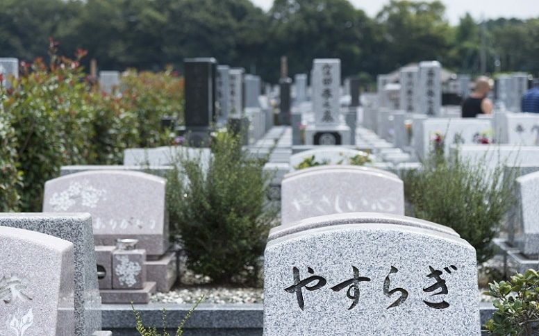 お墓の種類は主に3タイプ。霊園の種類も主に3タイプ。
